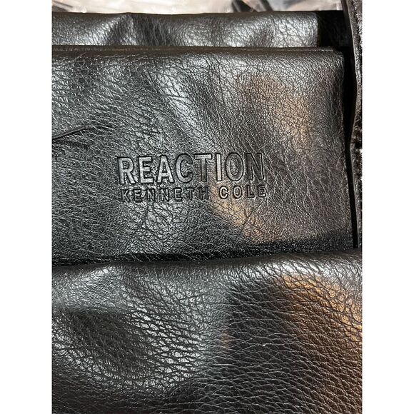 Kenneth Cole Reaction 20" Black Vegan Leather Carry-On Duffel Bag - Picture 3 of 13